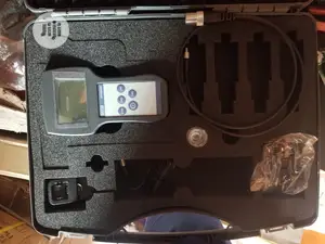 Precision Handheld Pressure Indicator
