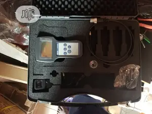 Precision Handheld Pressure Indicator