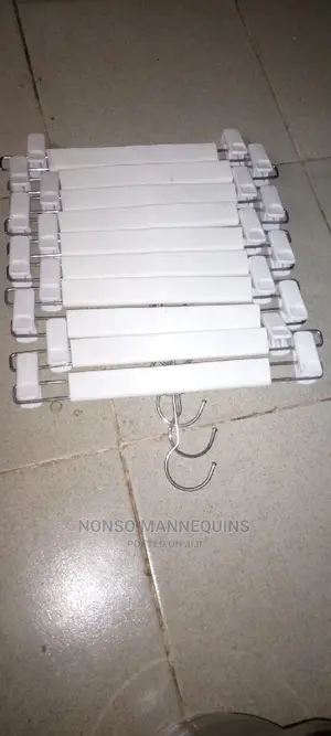 10pieces a Bundle Clip Hangers