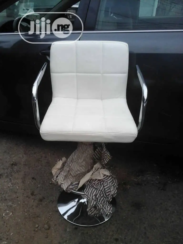 Quality Leather Low Back Rest Bar Stool.