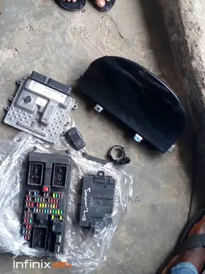 Complete Starting Unit Range Rover Vogue 2010