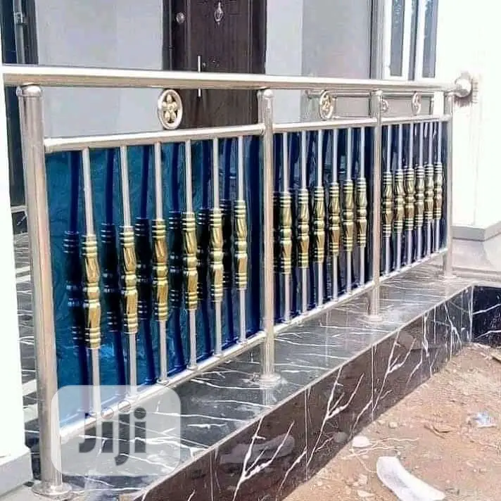 Cobin Stainless Railings