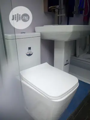 England W/C With Wash Hand Basin