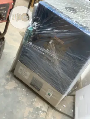 Laboratory Oven