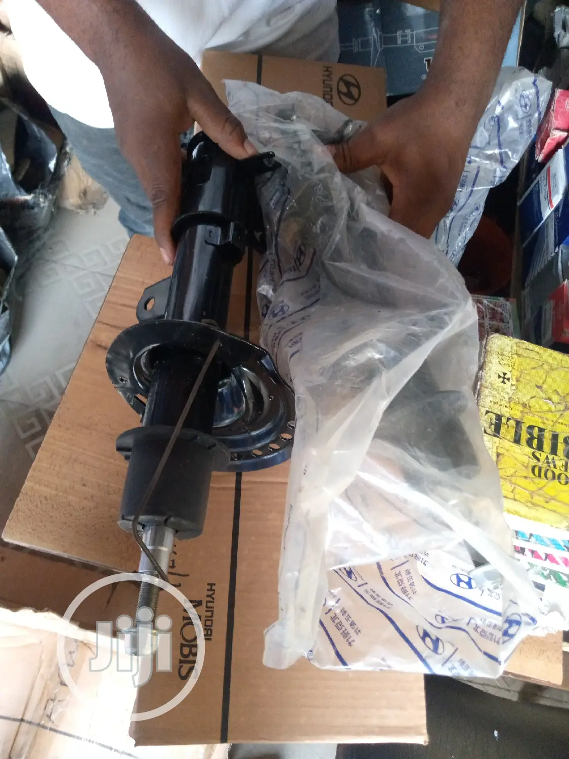 Front Shock Absorber Accent 2012