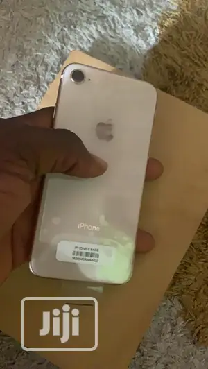 Apple iPhone 8 64 GB Gold