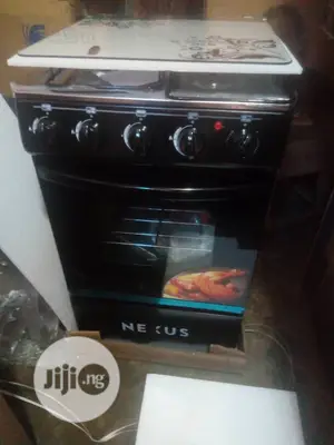 Gas Cooker With Oven