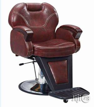 Barbing Seat