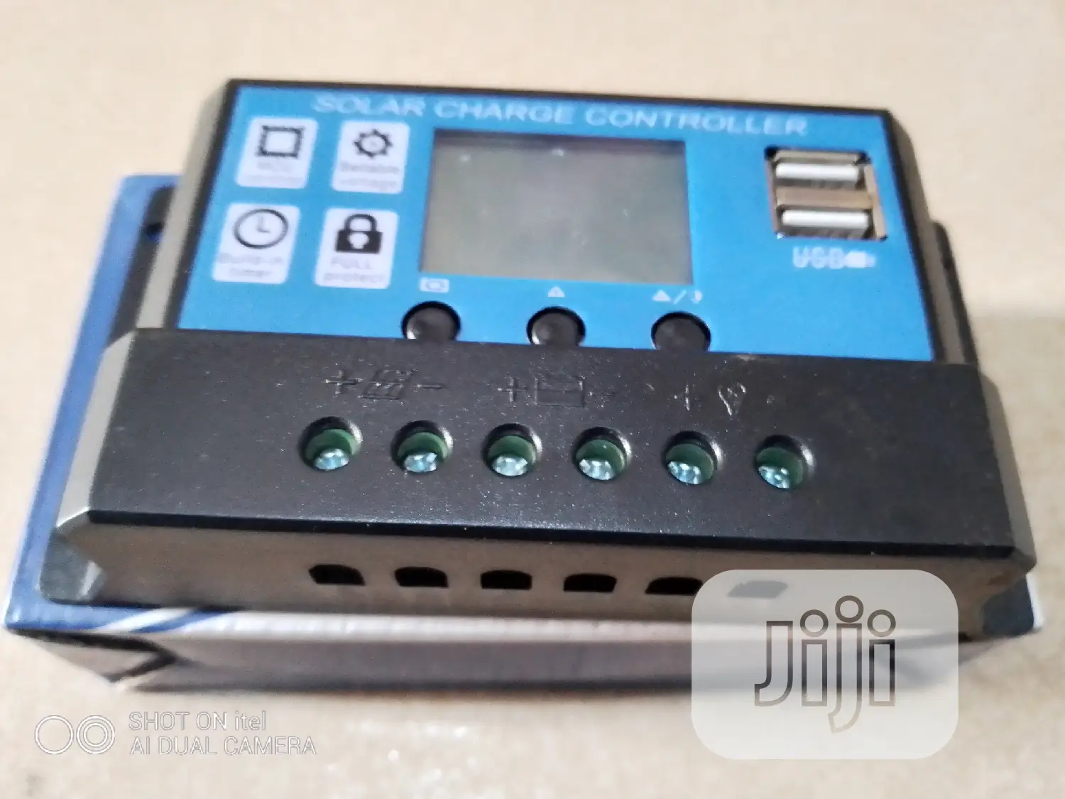 12v/24v/20amps PWM Solar Charge Controller