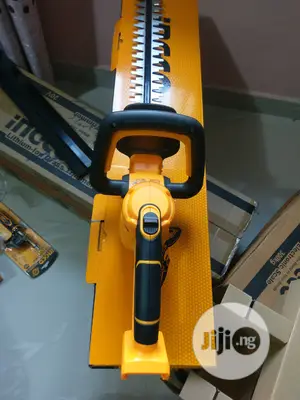 20v Lithium-ion Hedge Trimmer