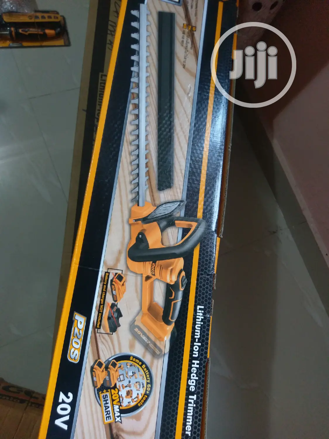 20v Lithium-ion Hedge Trimmer
