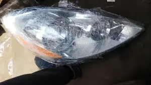 Headlamp for Toyota Sienna 2008 Model