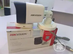 Camera: Hikvision DS-2CE16H0T-ITF 5MP, 2.8mm, 20m