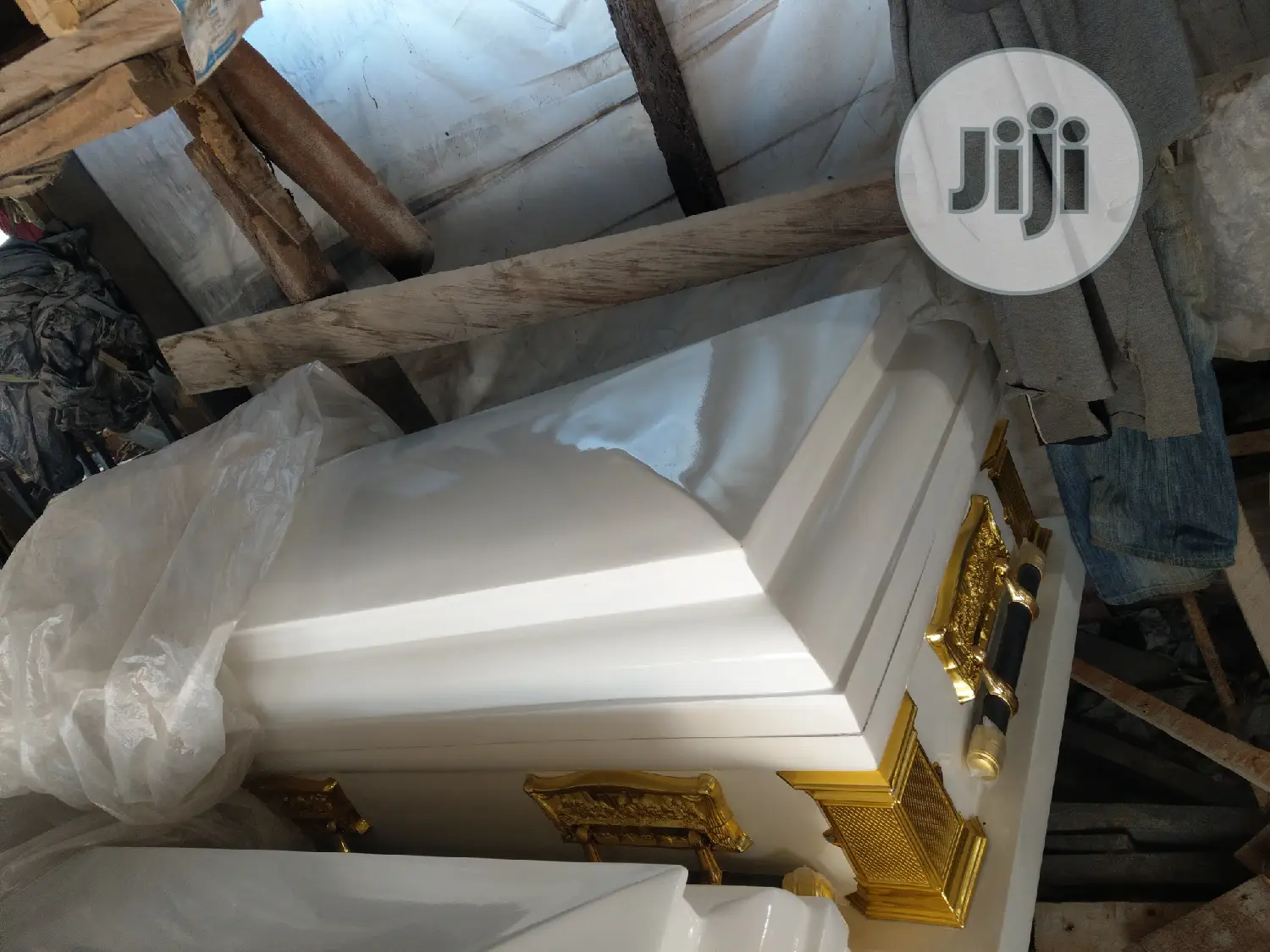 Casket For Super Undertakers Strong