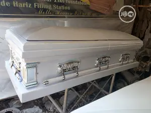 Casket For Super Undertakers Strong