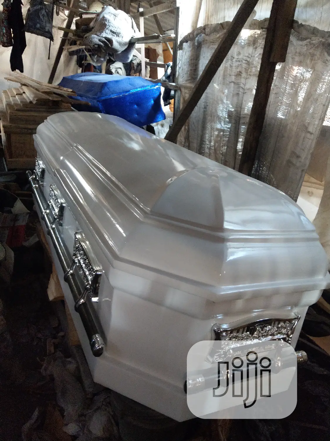 Casket For Super Undertakers Strong
