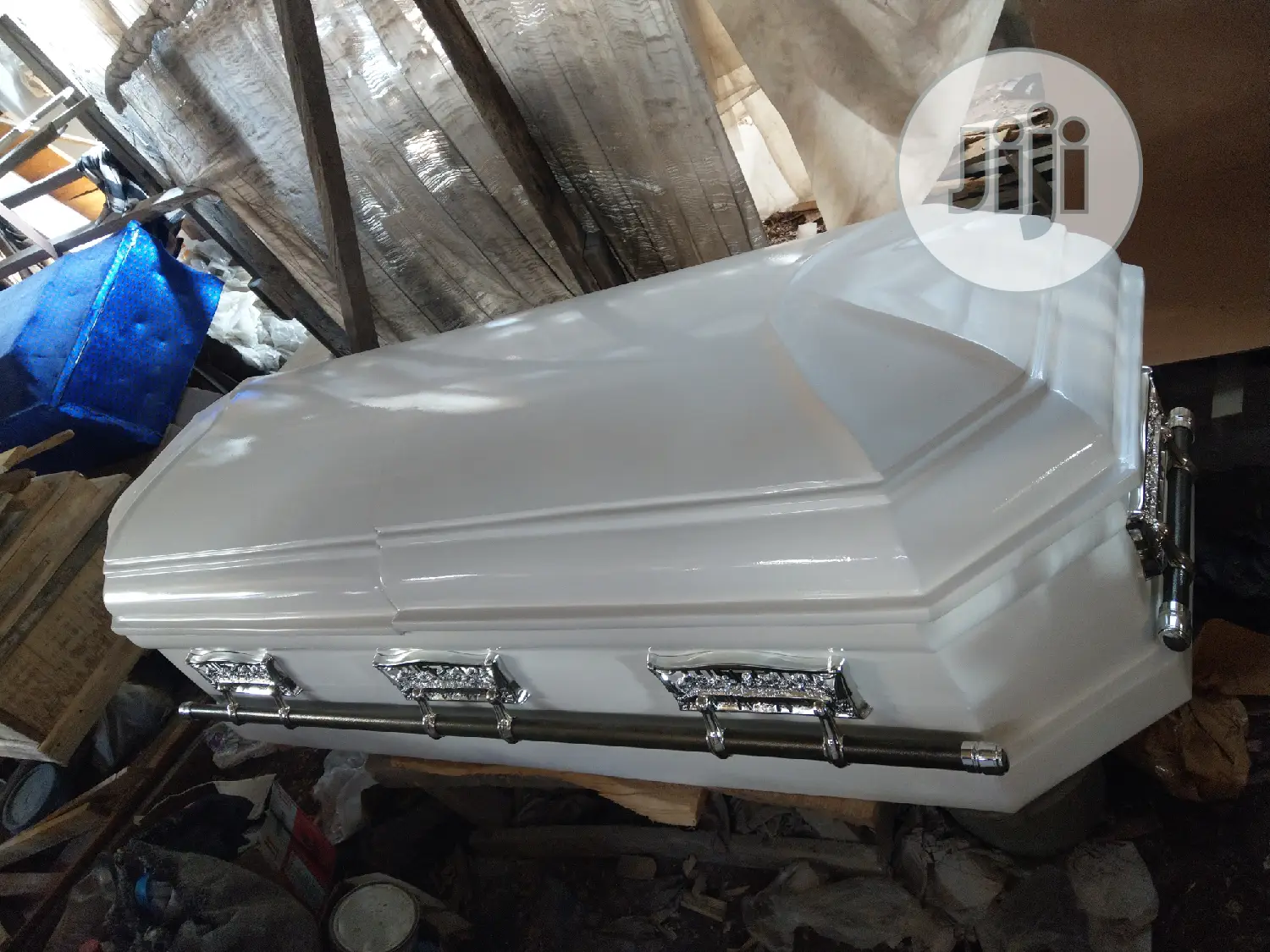 Casket For Super Undertakers Strong