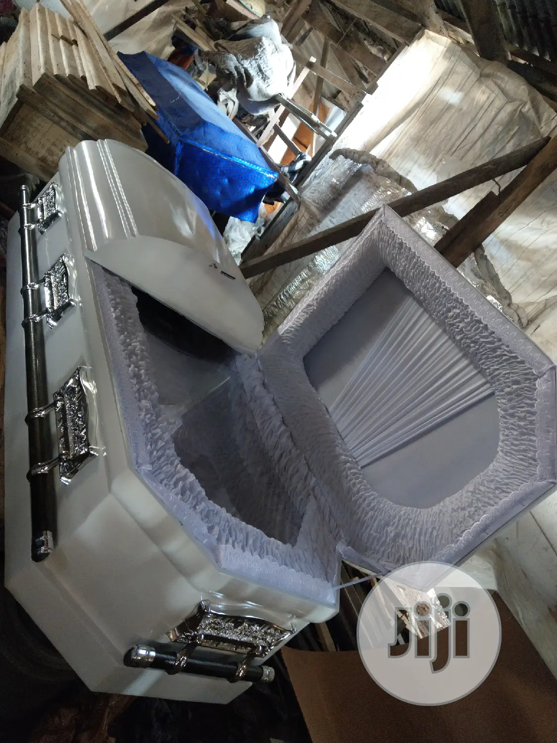 Casket For Super Undertakers Strong