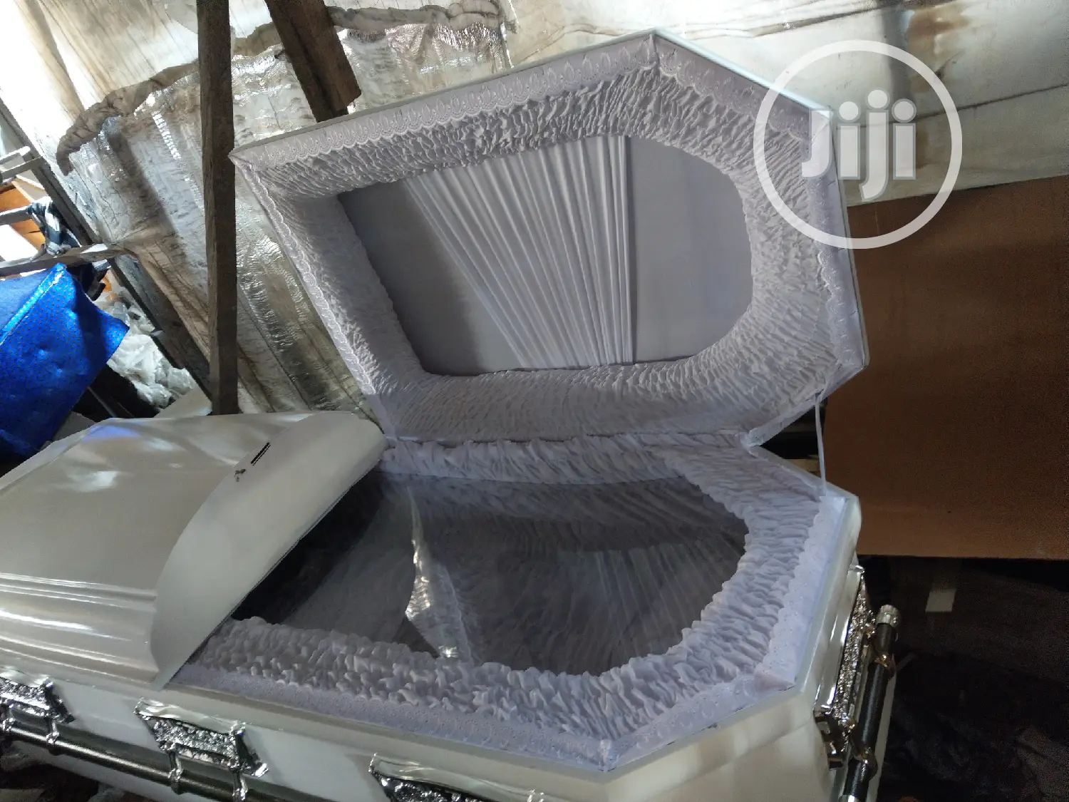 Casket For Super Undertakers Strong