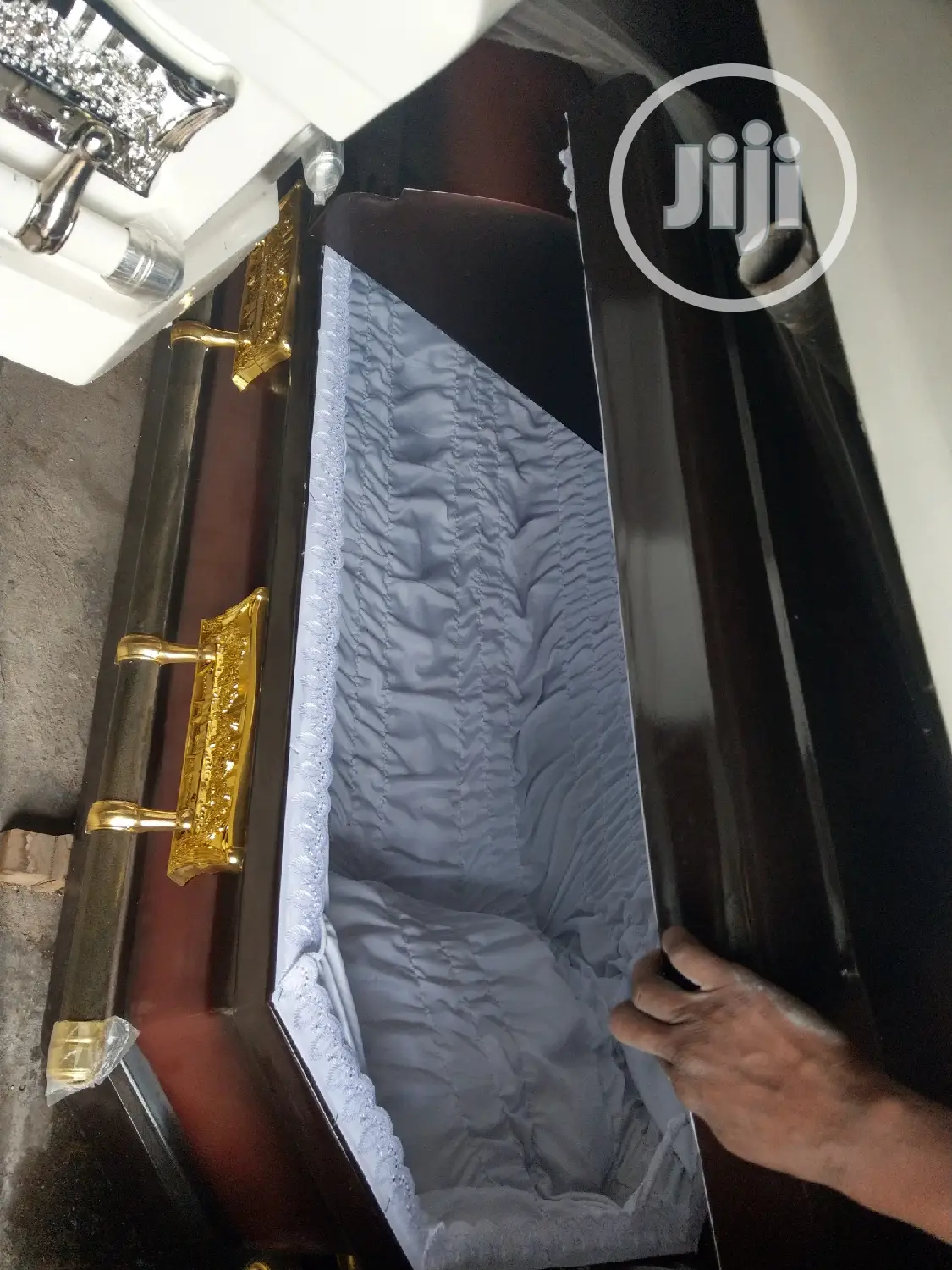 Casket For Super Undertakers Strong