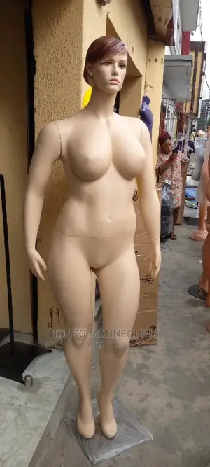 Fibre Skin Colour Female Plus Size Mannequin