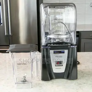 Blendtec Commercial Connoisseur 825 Blender