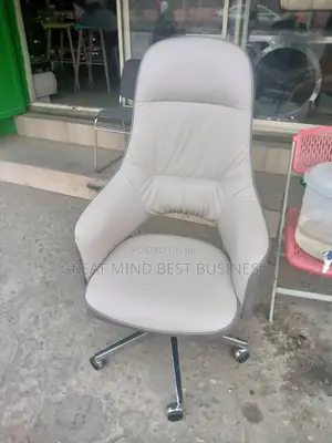 Executive Swivel Office Chairs