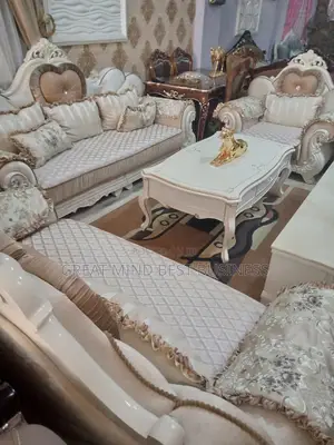 Luxurious 8 Seaters Living Room Fabric Royal Sofa Chair.