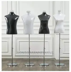 Non Pinnable Female Dressform With Metal Base Stand