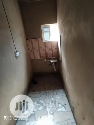 Studio Apartment in Bariga for rent