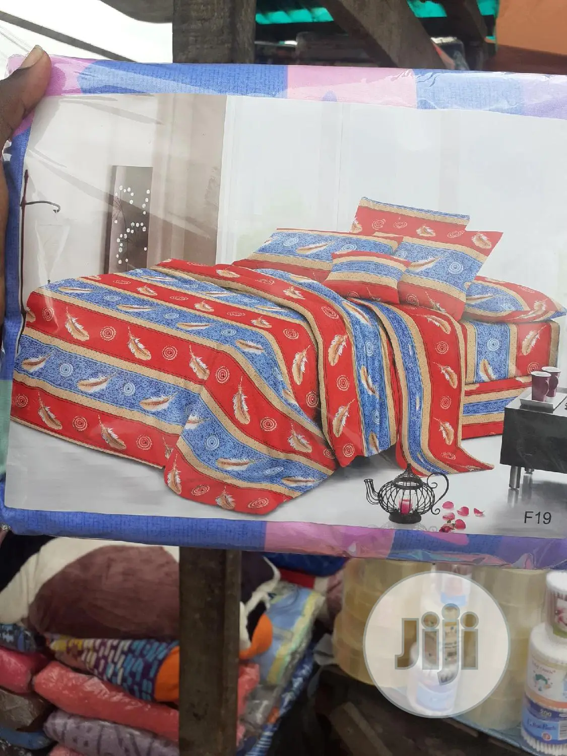 41⁄2 by 6 Bedspread With 2 Pillowcases