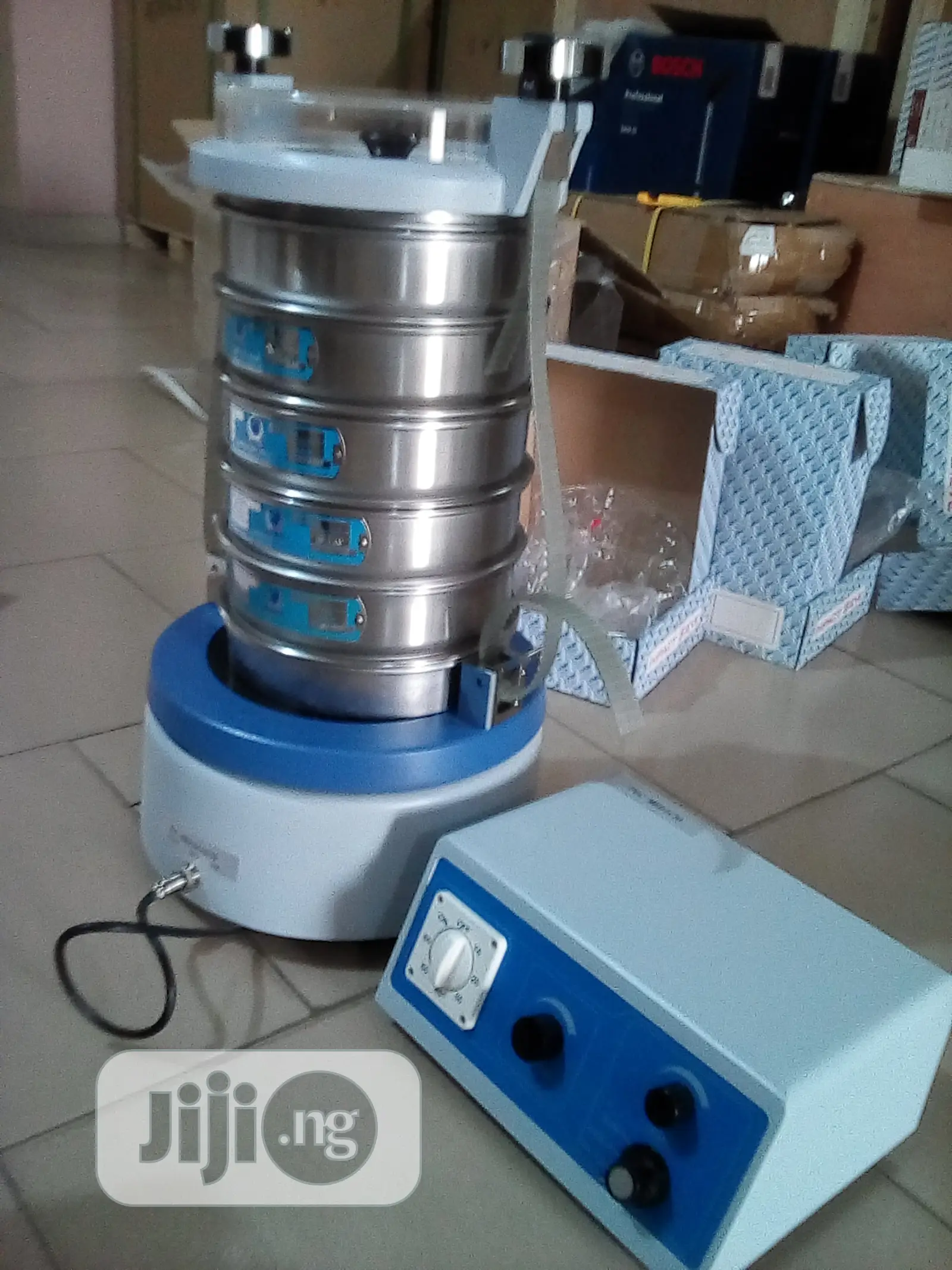 Sieve Shaker (With Controller)