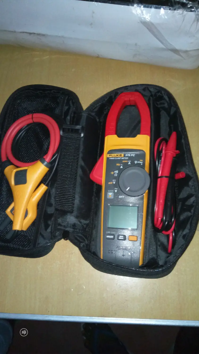 Fluke 376FC Clamp Meter