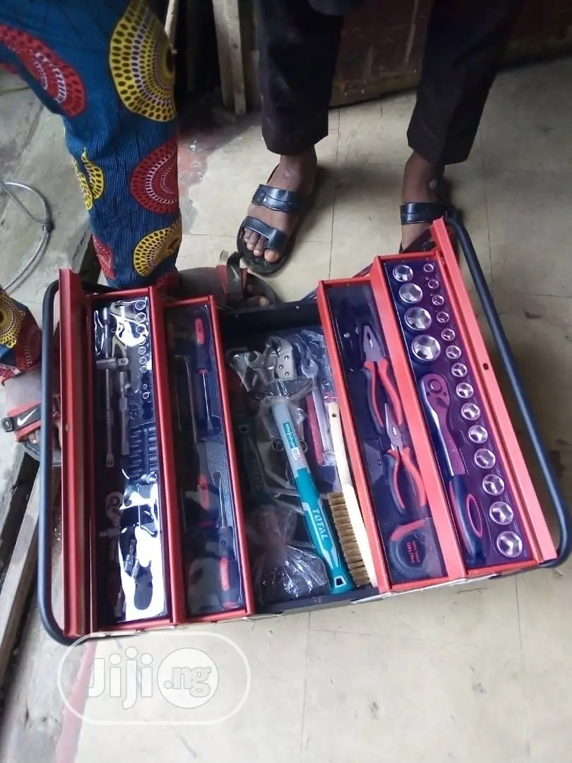 Set of Mechanical Tools Box