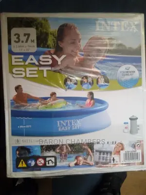Inflatable 10ft Pool With Pum and Filter