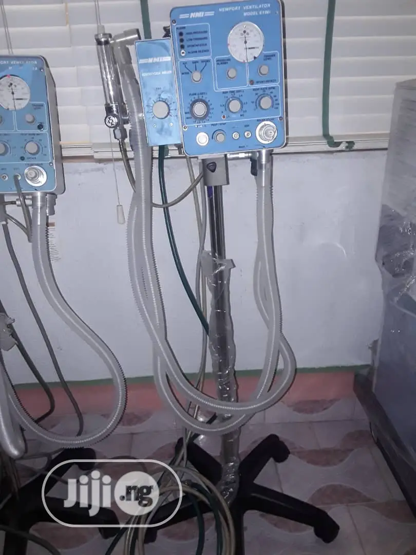 Newport E100i Ventilator