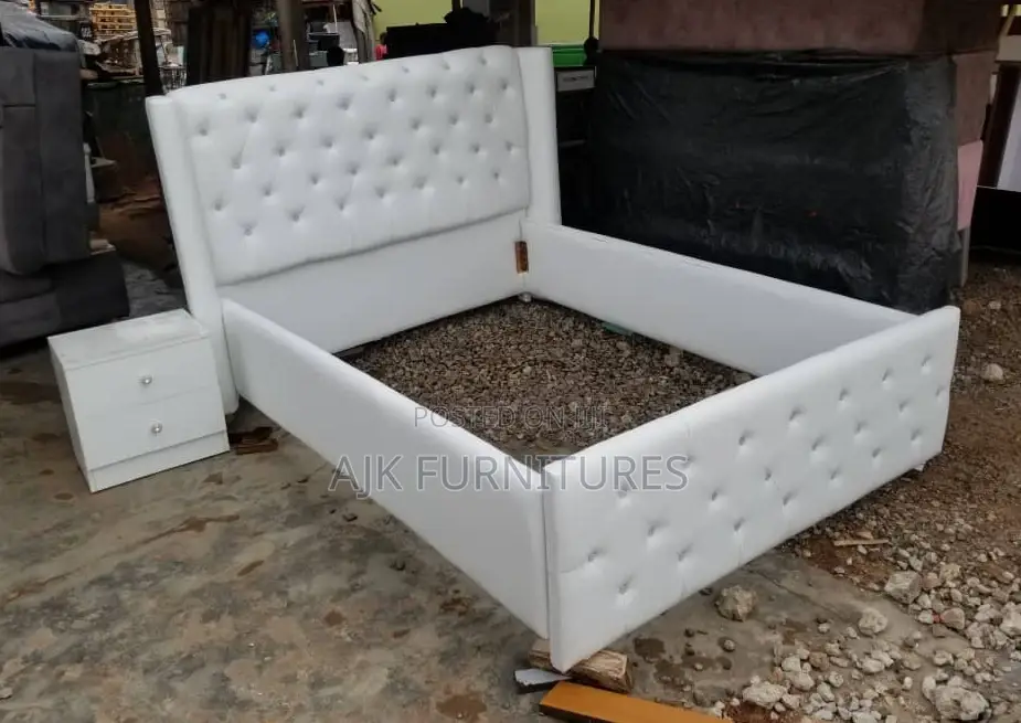 Exquisite Upholstered 4.5by6ft Bedframe