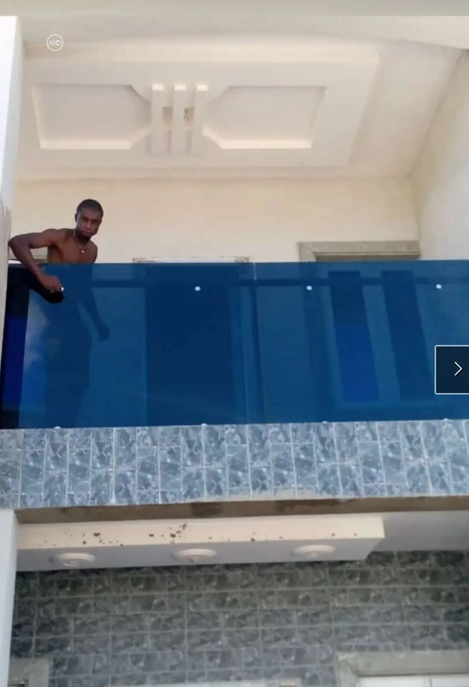 Blue Glass Framless Balcony