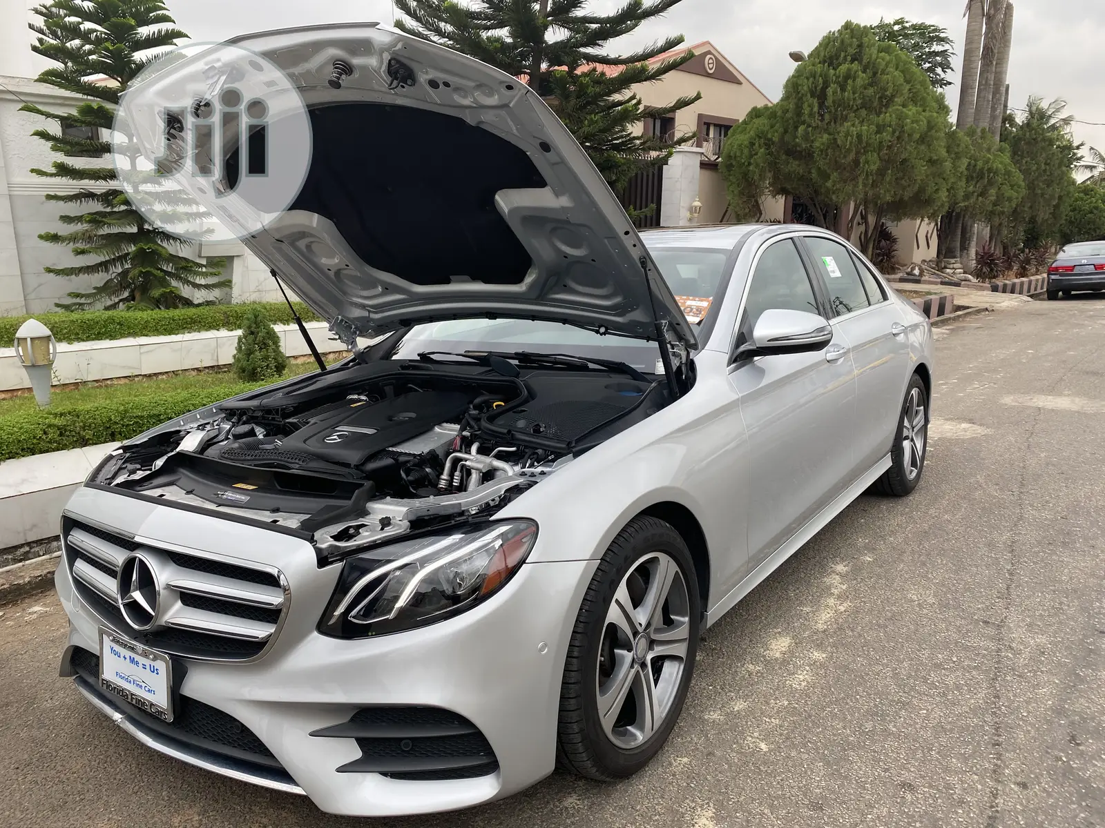 Mercedes-Benz E300 2017 Silver