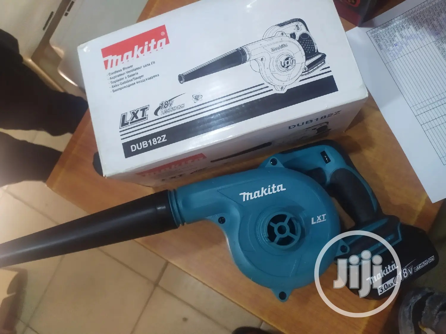 Makita Cordless Air Blower