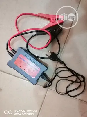 Smart Battery Charger 3A