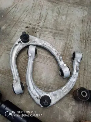 Range Rover Vogue Front Upper Arms