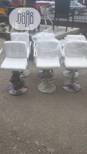 Studio Chair/ Bar Chair