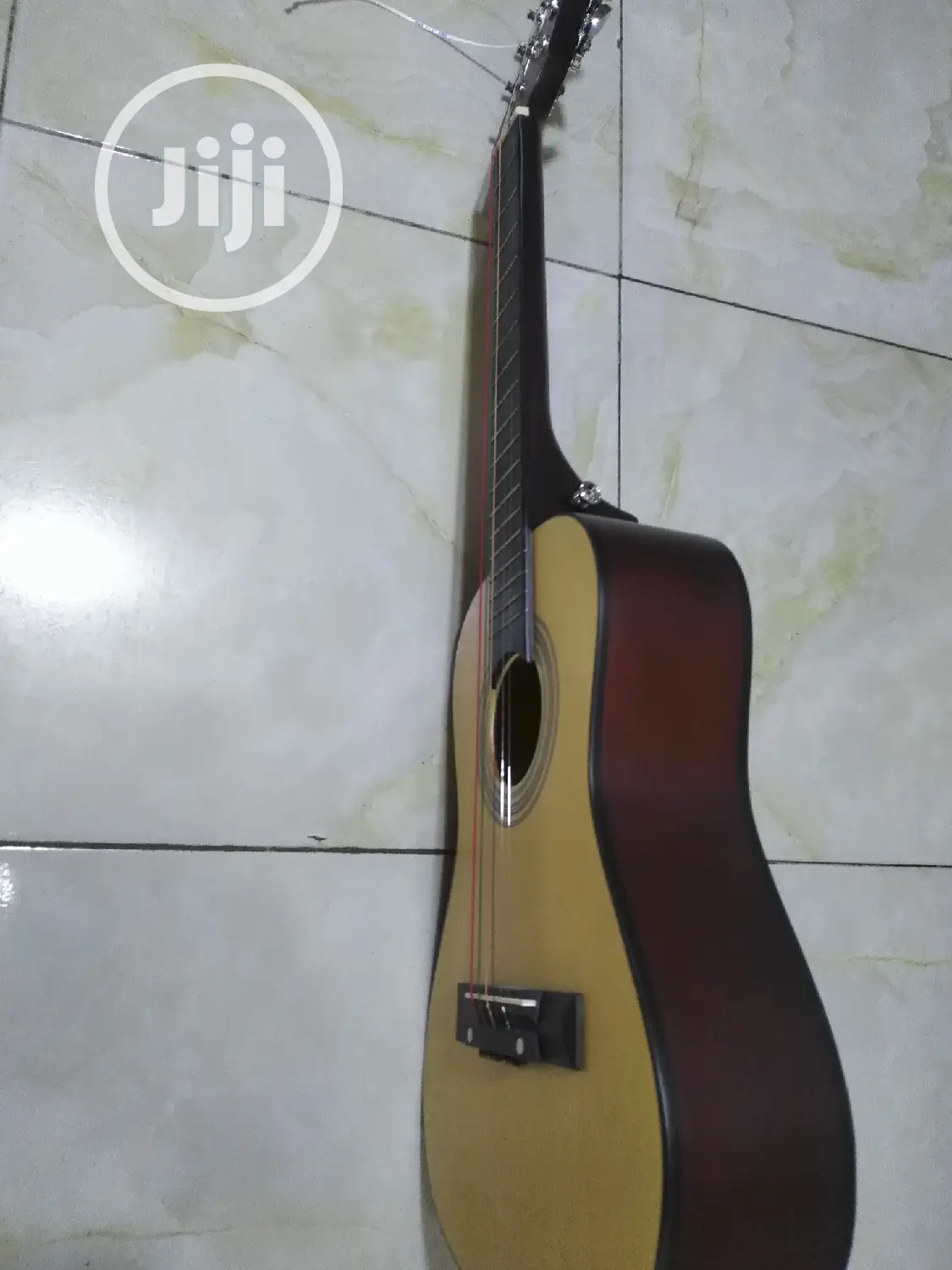 Academic Guitar 31"