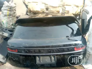 Booth For Range Rover Velar 2020