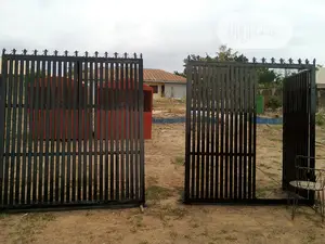 See Through Gate