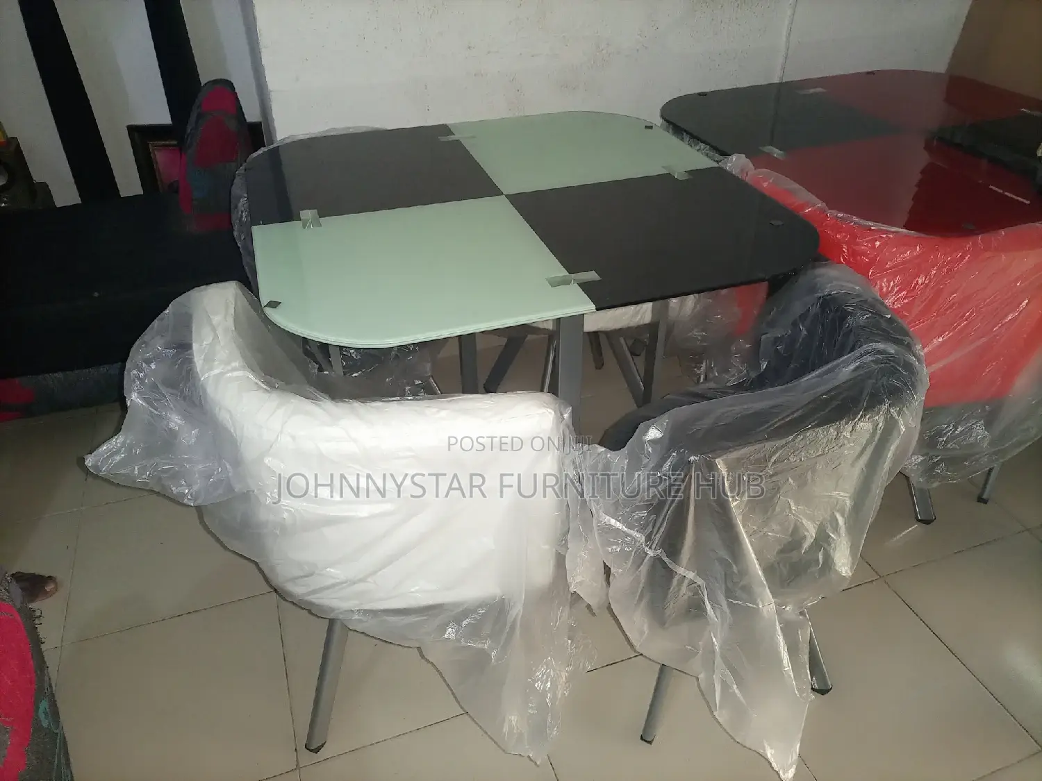 Unique Restaurant Tables With 4 Chairs