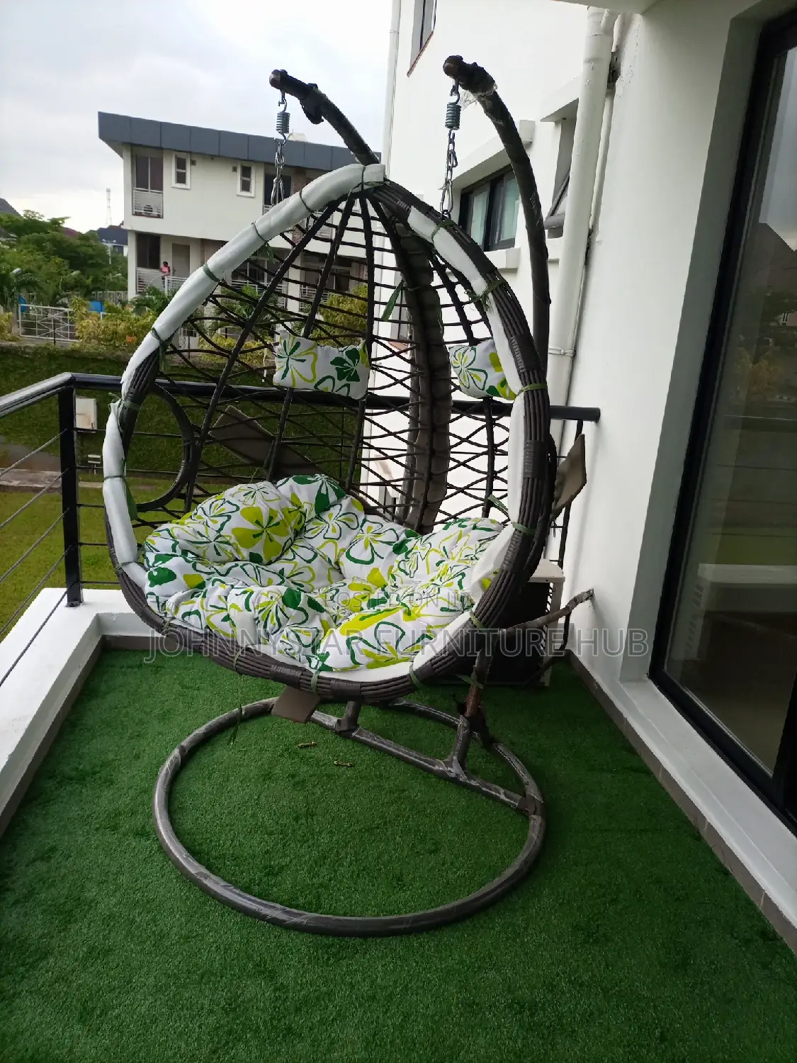 Outdoor Basket Swing