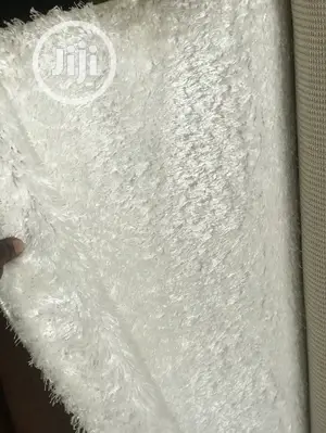 Plain Shaggy White Color (5/7)