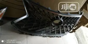 Front Grill Lexus LS570